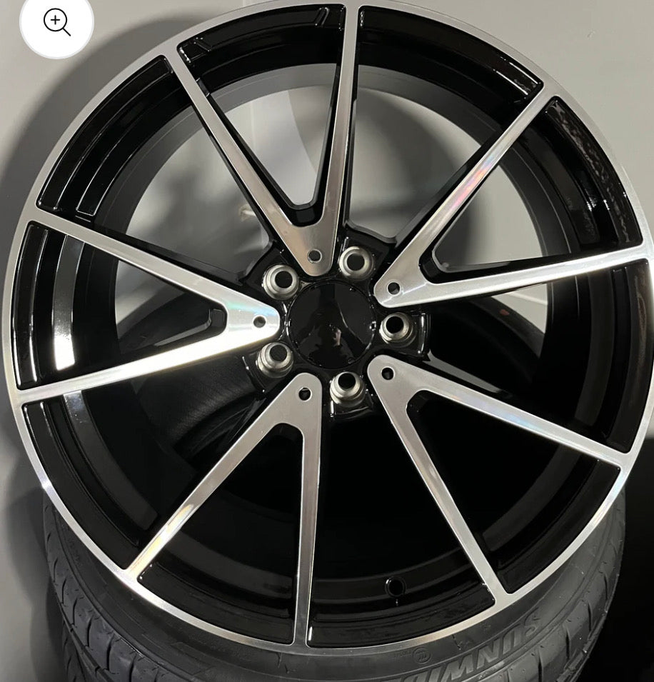 MERC 456 19X8.5F 5X112 BLACK M/F