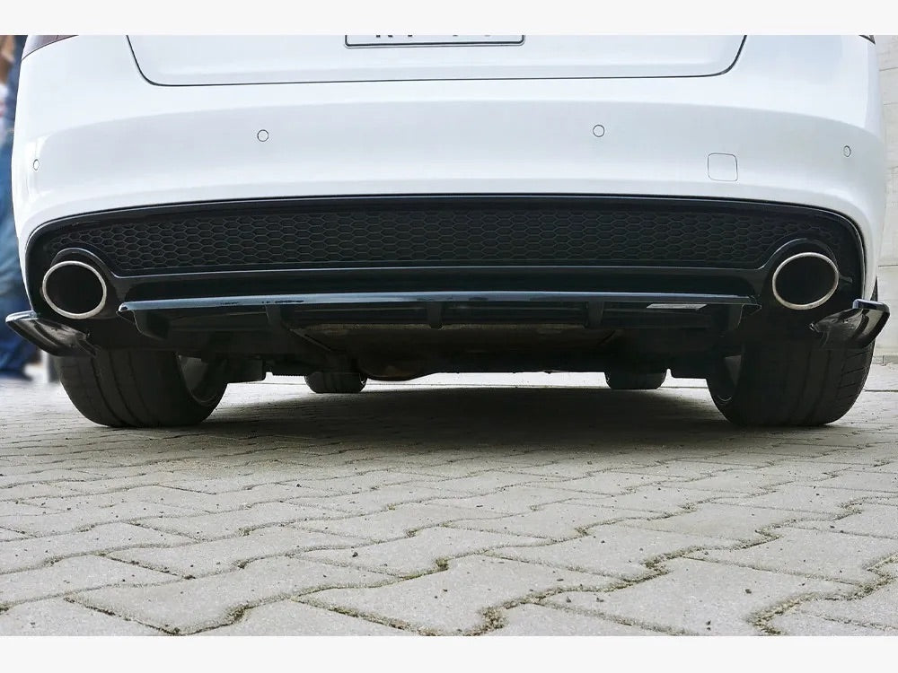 CENTRAL REAR SPLITTER (WITH A VERTICAL BAR) AUDI A5 S-LINE 8T FACELIFT COUPE / SPORTBACK (2011-2016)