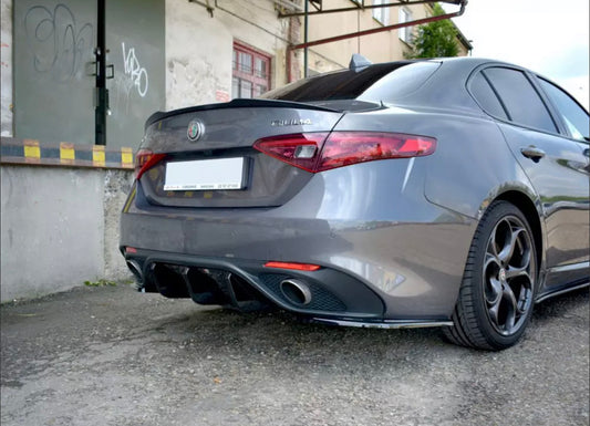 REAR DIFFUSER ALFA ROMEO GIULIA VELOCE (2015-2019)