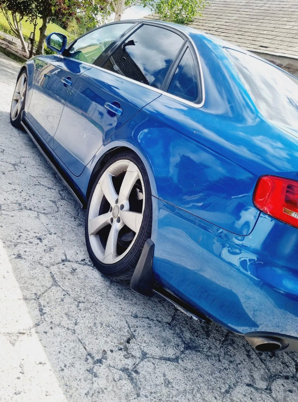 AUDI S4/ A4 B8 REAR CORNERS