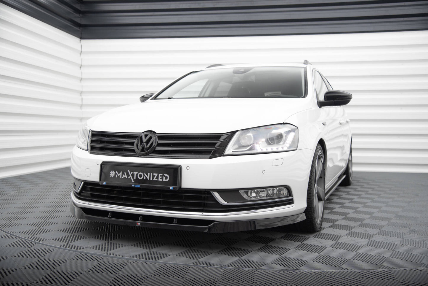 VW Passat B7 Yrs 2010 - 2014 Maxton Design Front Bumper Lip Splitter Spoiler