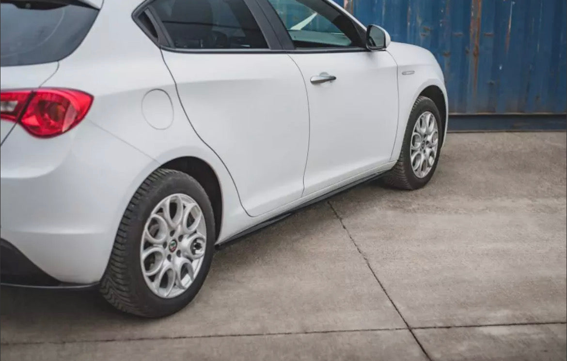 SIDE SKIRTS DIFFUSERS ALFA ROMEO GIULIETTA FACELIFT (2016-2020)