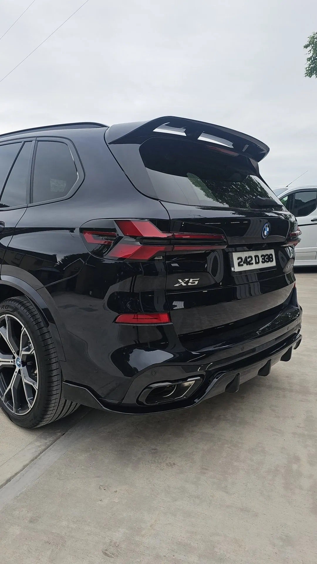 BMW X5 G05 PRE & LCI 2019&2023+ Gloss Black STYLE 2 REAR DIFFUSER