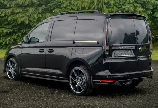 VOLKSWAGEN CADDY MK5 2021+ - REAR BUMPER SPLITTER IN GLOSS BLACK