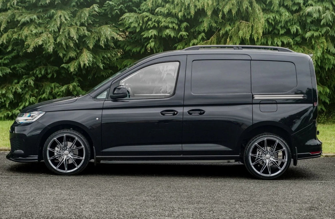 VOLKSWAGEN CADDY MK5 2021+ - GLOSS BLACK SIDE SKIRT SPLITTERS