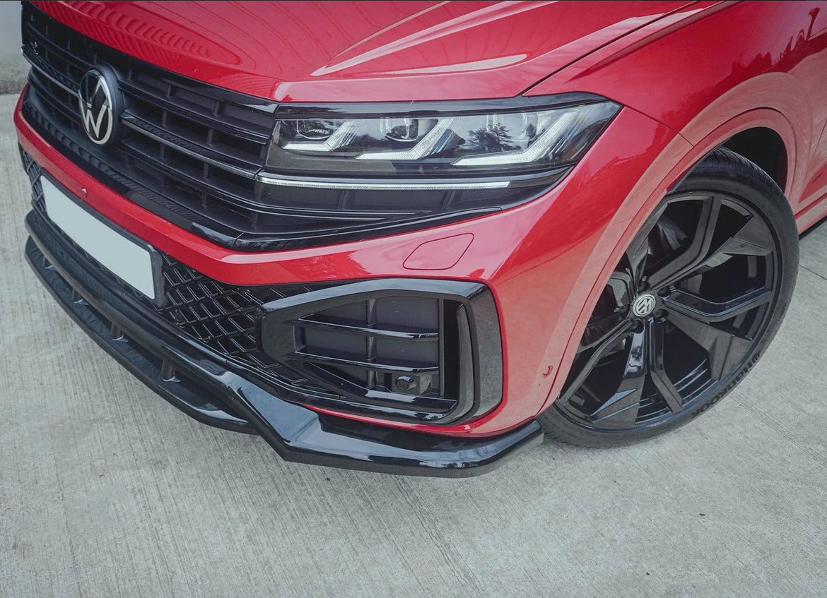 VOLKSWAGEN TOUAREG MK3 FACELIFT R LINE 2023+ FRONT SPLITTER IN GLOSS BLACK